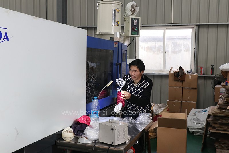 medical plastic inspection.jpg