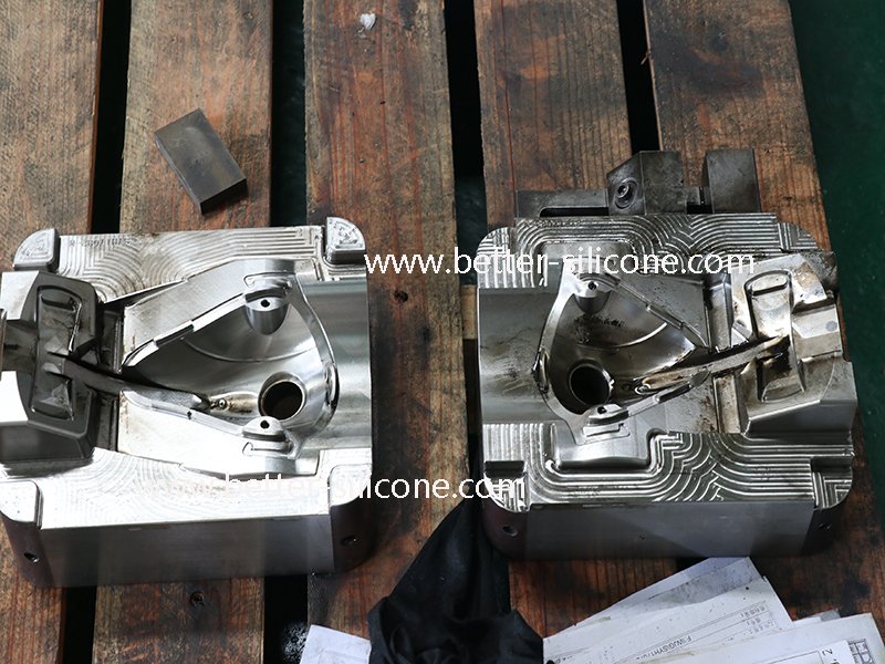 medical plastic injection mold.jpg